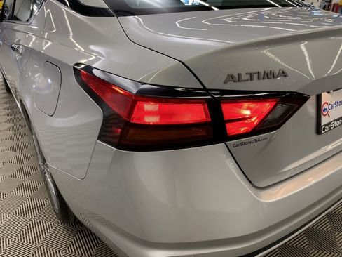 Used 2023 Nissan Altima 2.5 SL image 11