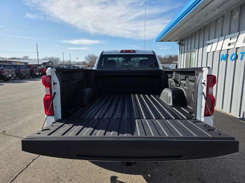 Used 2026 Chevrolet Silverado 1500 W/T w/ WT Value Package image 8