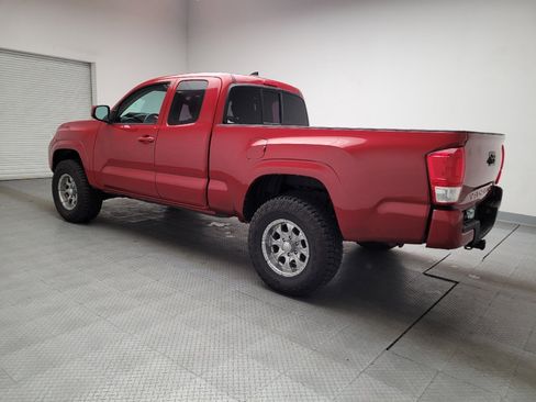 Used 2017 Toyota Tacoma SR w/ SR Convenience Package image 3