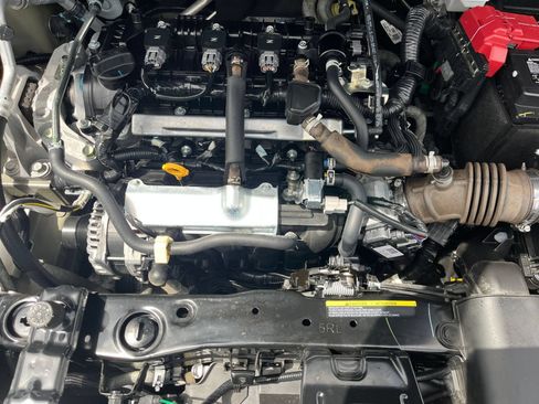Used 2025 Nissan Versa SV FWD image 32
