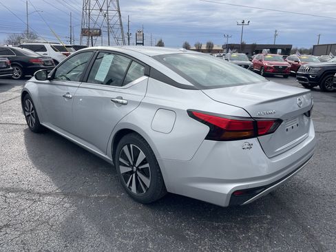 Used 2022 Nissan Altima 2.5 SV image 3