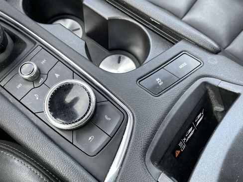 Certified 2023 Cadillac XT5 Premium Luxury w/ LPO, Floor Liner Package image 31