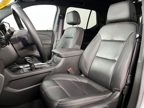Used 2023 Chevrolet Traverse RS image 17