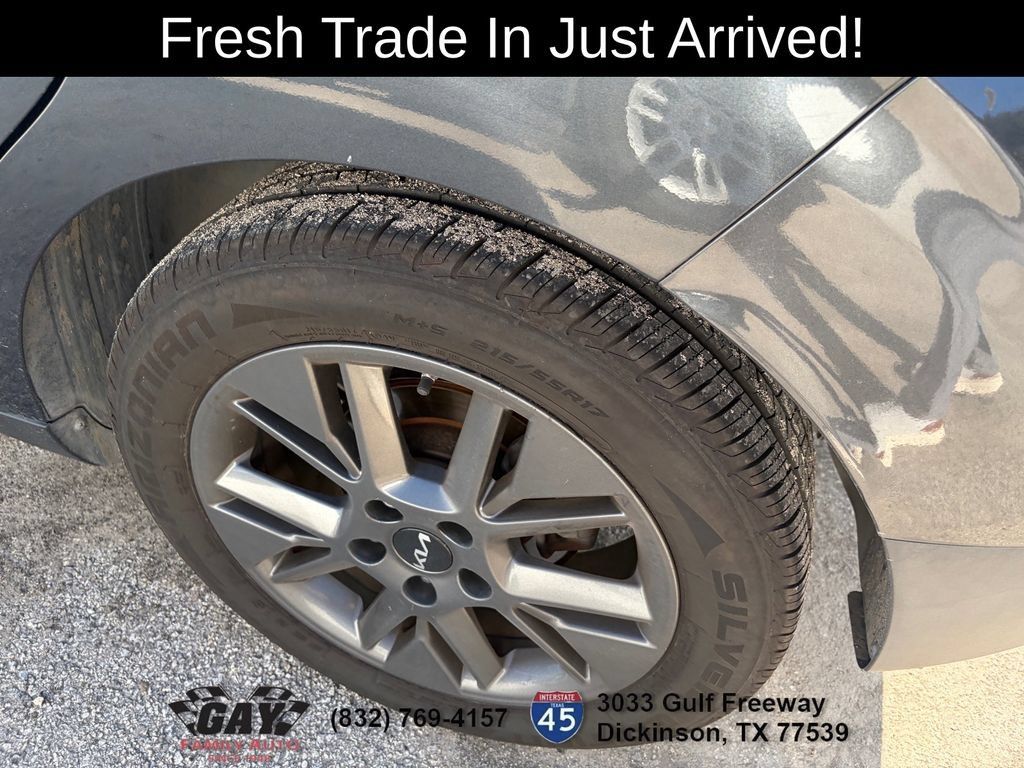 Used 2022 Kia Soul EX FWD image 6