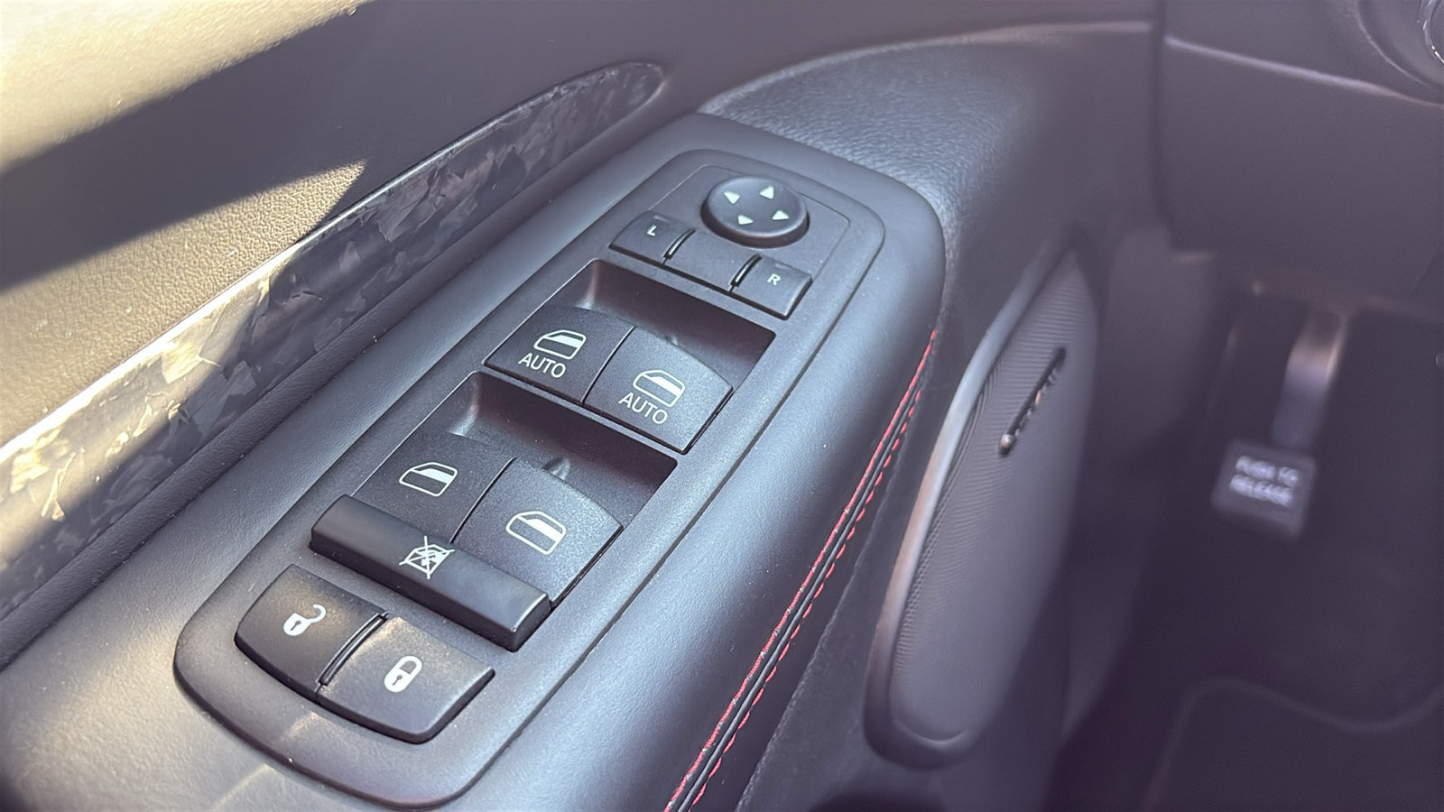 Used 2023 Dodge Durango R/T AWD/4WD image 9