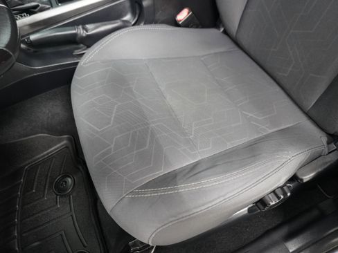 Used 2017 Toyota Tacoma TRD Off-Road w/ Tow Package (A/T) image 13