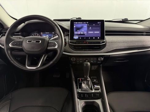 Used 2022 Jeep Compass Latitude image 23