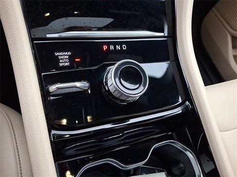 Used 2023 Jeep Grand Cherokee Limited image 15