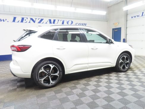 Used 2023 Ford Escape ST-Line Elite w/ Premium Technology Package AWD/4WD image 5