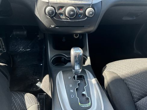 Used 2020 Dodge Journey SE FWD image 25