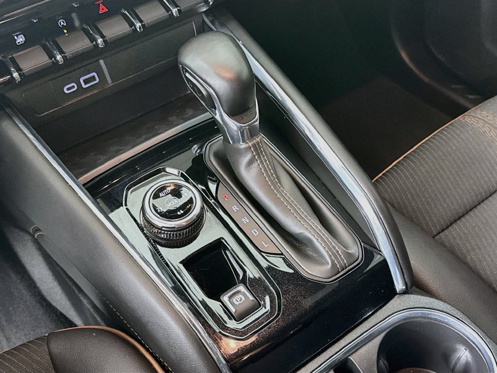 Used 2024 GMC Canyon AT4 AWD/4WD image 18