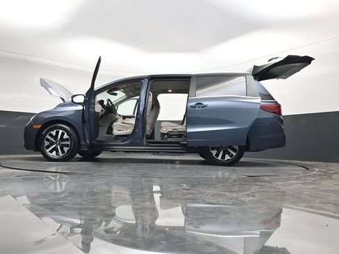 Used 2025 Honda Odyssey EX-L image 53