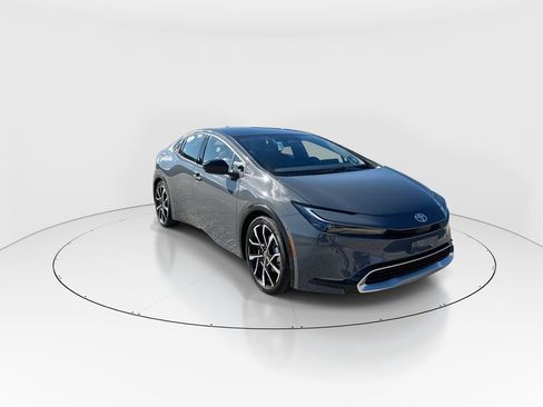 New 2026 Toyota Prius Plug-In Hybrid FWD image 2
