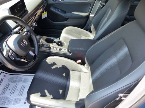 Used 2025 Honda Civic Sport image 22