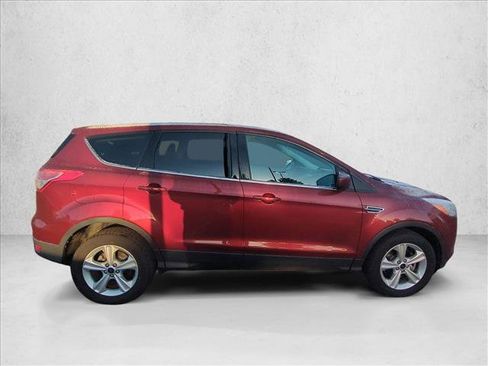 Used 2016 Ford Escape SE image 4