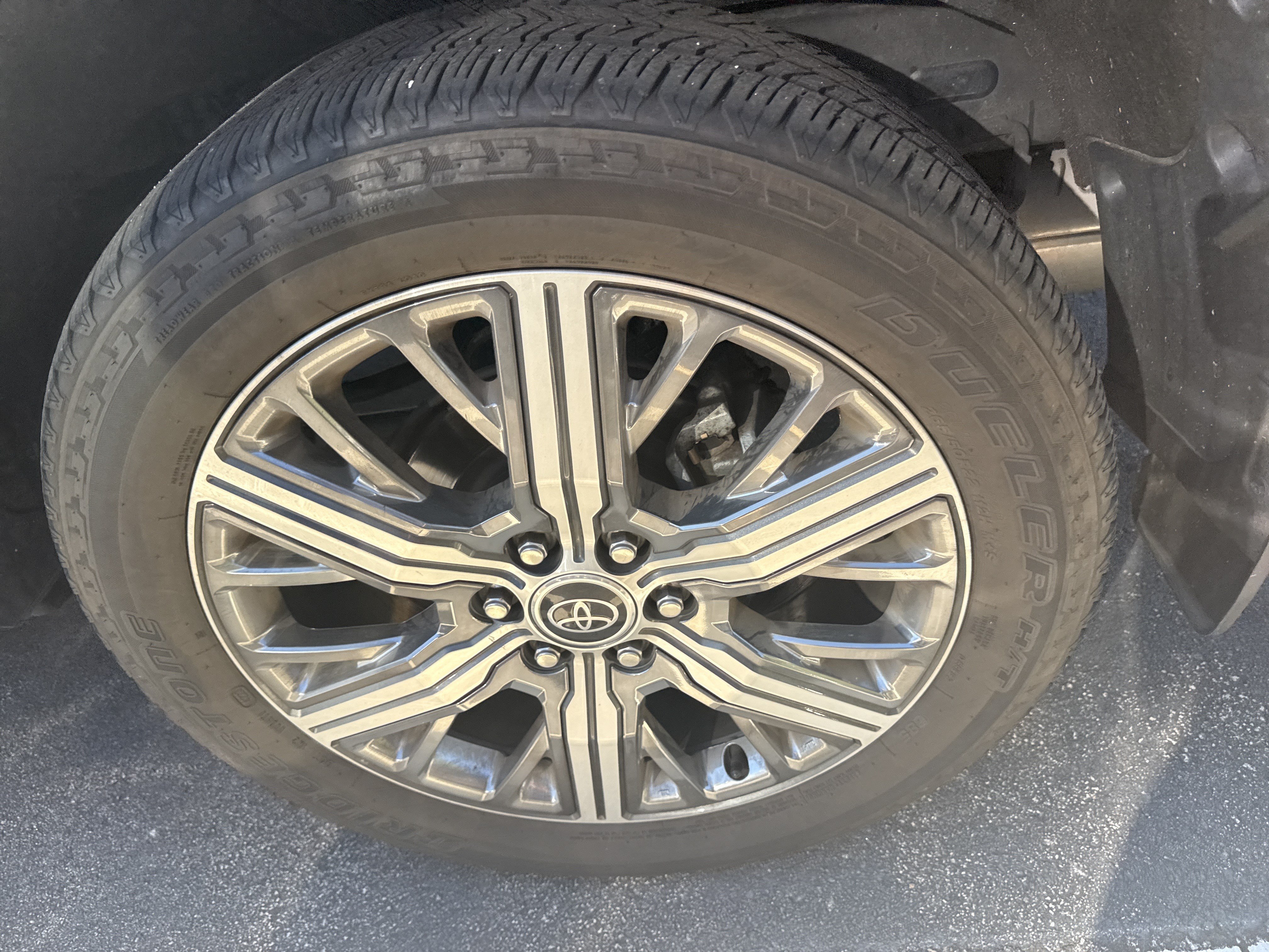 Used 2024 Toyota Sequoia Capstone AWD/4WD image 47