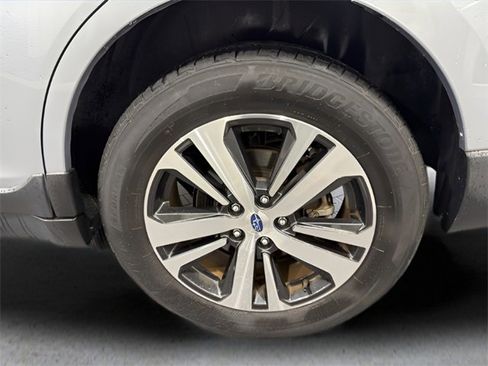 Used 2019 Subaru Outback 2.5i Limited image 40