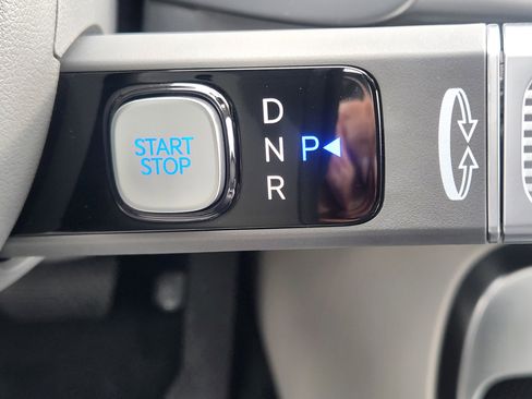 New 2026 Hyundai Ioniq 9 SEL w/ Tow & Go Package AWD/4WD image 30