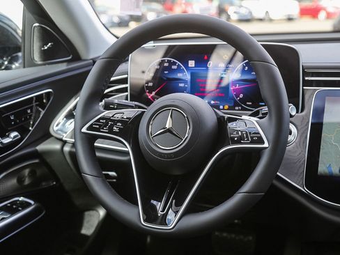 New 2024 Mercedes-Benz E 350 4MATIC Sedan image 12