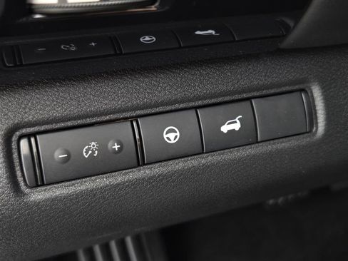 New 2026 Nissan Pathfinder SV FWD image 18