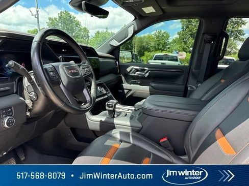 Used 2025 GMC Sierra 1500 AT4 w/ AT4 Premium Package AWD/4WD image 11