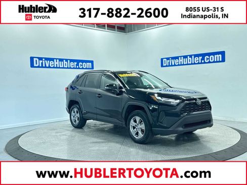 Used 2025 Toyota RAV4 XLE image 1