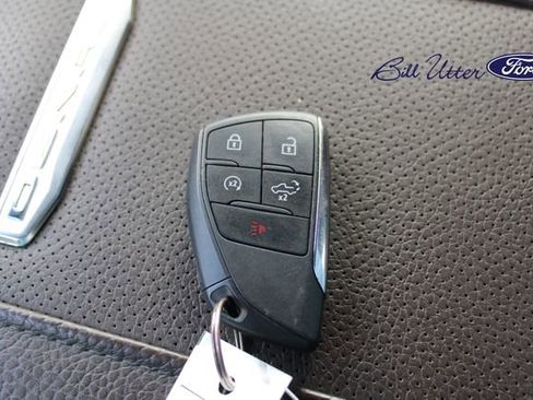 Used 2024 GMC Sierra 2500 Denali w/ Denali Reserve Package AWD/4WD image 26