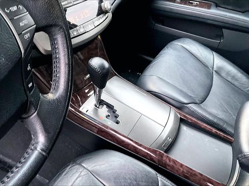 Used 2012 Toyota Avalon image 15