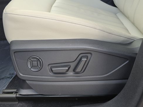 New 2025 Audi Q5 Premium image 21