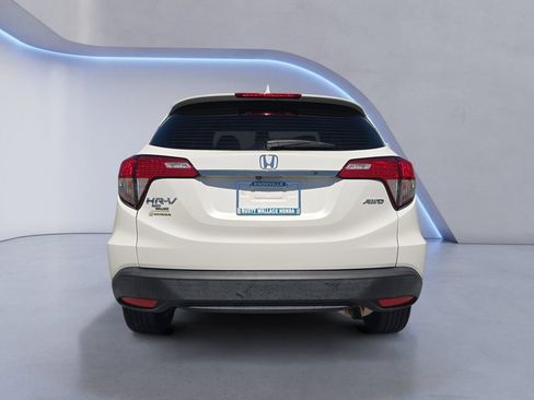 Used 2020 Honda HR-V LX image 4