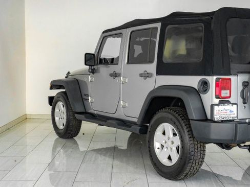 Used 2017 Jeep Wrangler Unlimited Sport w/ Quick Order Package 24S AWD/4WD image 71