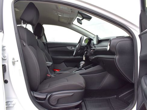 Used 2021 Kia Forte LXS FWD image 26