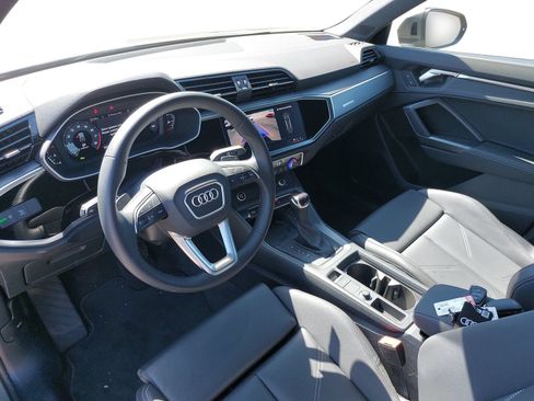 Used 2025 Audi Q3 2.0T Premium w/ Convenience Package AWD/4WD image 5