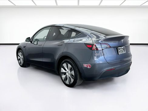 Used 2023 Tesla Model Y Long Range AWD/4WD image 6
