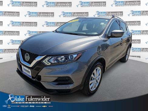 Used 2020 Nissan Rogue Sport SV FWD image 1