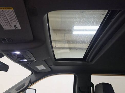 Used 2020 Chevrolet Silverado 1500 LT Trail Boss AWD/4WD image 9