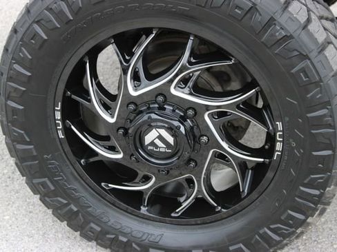 Used 2024 GMC Sierra 3500 Denali w/ Denali Reserve Package AWD/4WD image 17