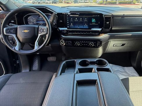 Used 2025 Chevrolet Silverado 1500 LT RWD image 19