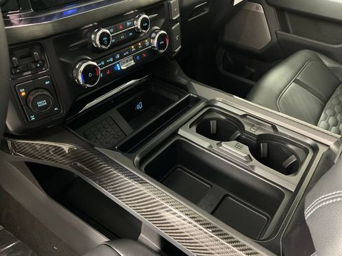 New 2026 Ford F250 Lariat w/ Black Appearance Package AWD/4WD image 19