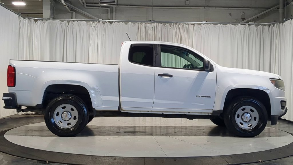 Used 2015 Chevrolet Colorado W/T RWD image 11