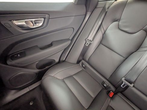 Used 2026 Volvo XC60 B5 Ultra AWD/4WD image 14