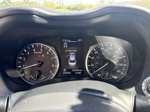 Used 2021 INFINITI Q50 Signature Edition image 23