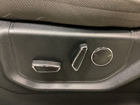 Used 2018 Ford F150 XLT w/ Equipment Group 302A Luxury image 15