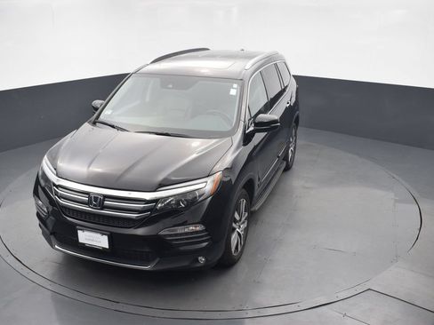 Used 2017 Honda Pilot Touring image 41