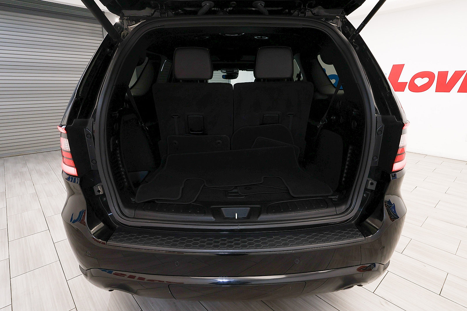 Used 2023 Dodge Durango R/T w/ Hemi Orange Plus Package AWD/4WD image 33