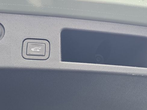 New 2026 Chevrolet Equinox ACTIV image 11