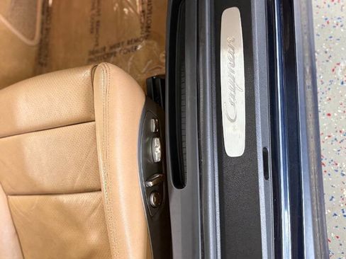 Used 2014 Porsche Cayman image 25