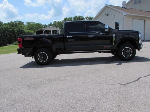 Used 2024 Ford F350 Platinum w/ Tremor Off-Road Package image 8