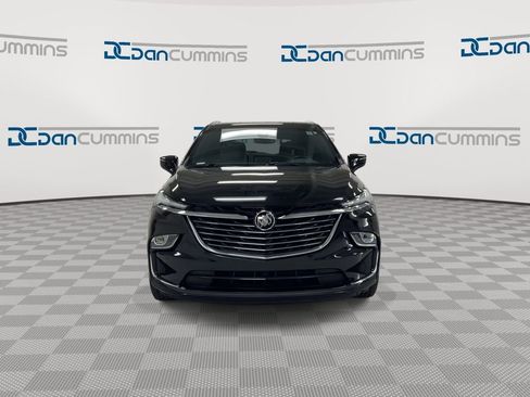 Used 2023 Buick Enclave Essence FWD image 3
