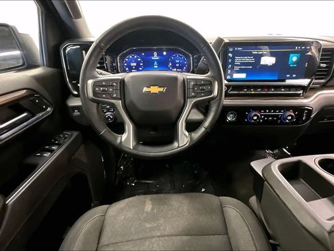 Used 2023 Chevrolet Silverado 1500 LT w/ LPO, Dark Essentials Package AWD/4WD image 4